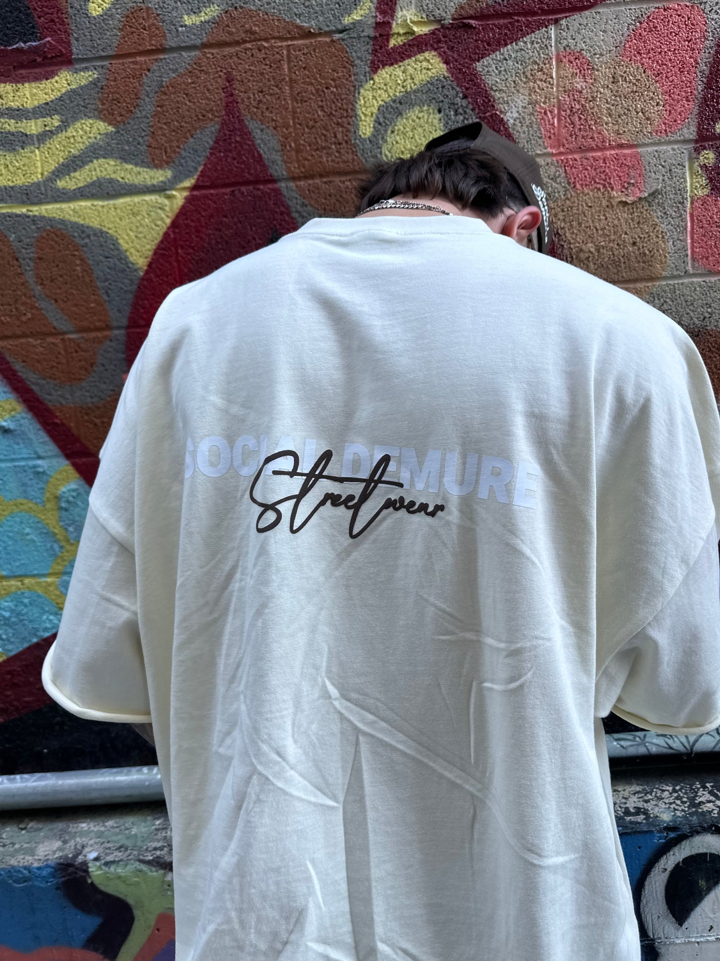 THE SIGNATURE TEE